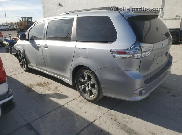 5TDXZ3DC7JS927358 2018 TOYOTA SIENNA Silver Trasero izquierdo