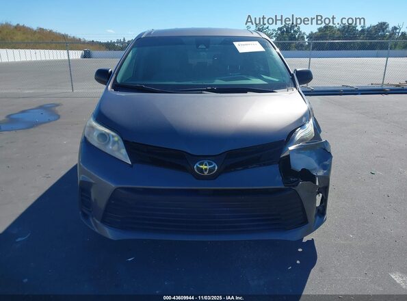 5TDZZ3DCXJS901586 2018 TOYOTA SIENNA Серый Вид щитка приборов