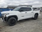 2022 Toyota Tundra Crewmax Sr Белый vin: 5TFLA5DB4NX037702