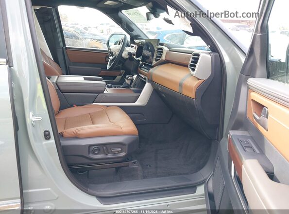 5TFMA5DBXTX360461 2026 TOYOTA TUNDRA Turquoise Vista interior delantera