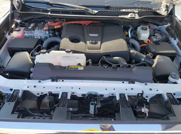 5TFMC5DB7SX108949 2025 TOYOTA TUNDRA White Vista interior trasera