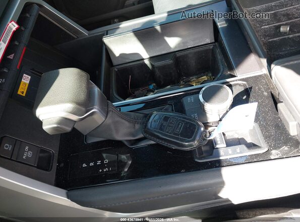 5TFNC5EC4RX007597 2024 TOYOTA TUNDRA HYBRID Серый Вид панели приборов