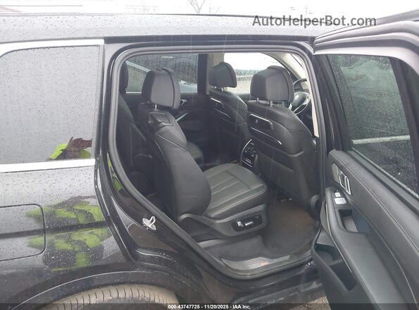 5UX23EM00P9P41714 2023 BMW X7 Black Widok naklejki z numerem VIN