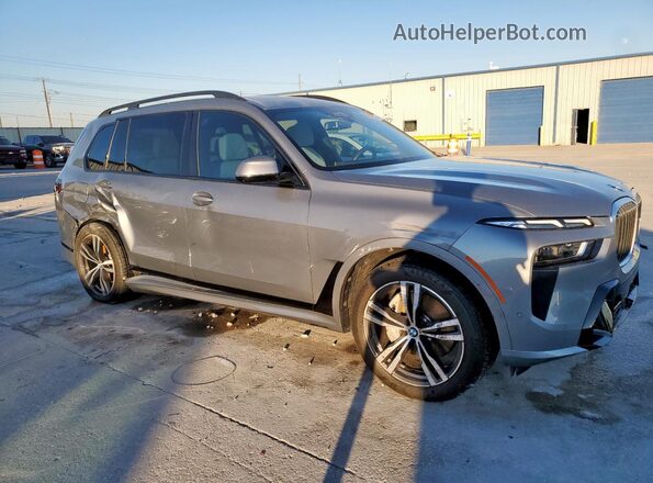 5UX23EM00S9W65176 2025 BMW X7 Silver Передня права чверть