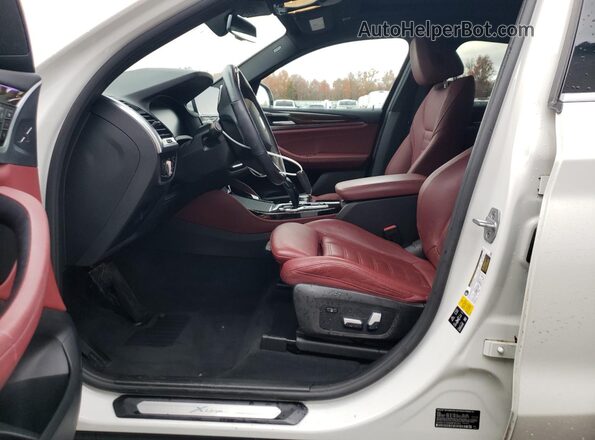 5UX2V1C05M9F95703 2021 BMW X4 Белый Вид салона спереди