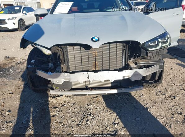 5UX33DT09P9P11689 2023 BMW X4 Серый Вид спереди