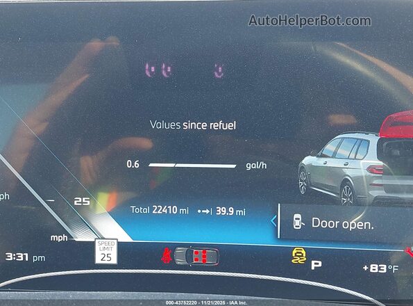 5UX33EM00R9V47434 2024 BMW X7 Dark Blue Вид задних сидений