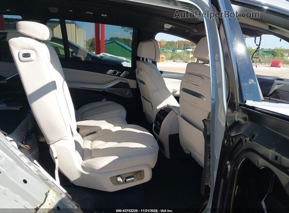 5UX33EM00R9V47434 2024 BMW X7 Dark Blue Вид наклейки с VIN-кодом