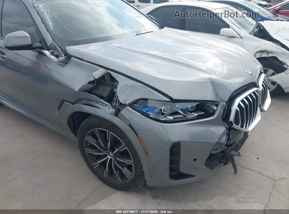 5UX33EX00R9U24194 2024 BMW X6 Серый Вид спереди