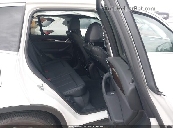 5UX43DP02R9V93468 2024 BMW X3 Белый Вид наклейки с VIN-кодом