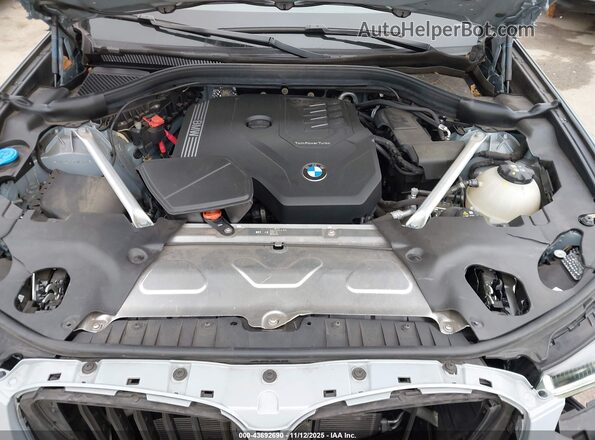 5UX43DP05R9W60130 2024 BMW X3 Серый Вид сзади