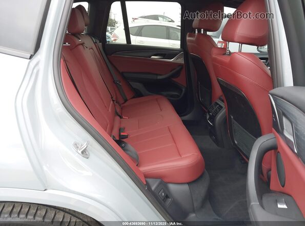 5UX43DP05R9W60130 2024 BMW X3 Серый Вид наклейки с VIN-кодом