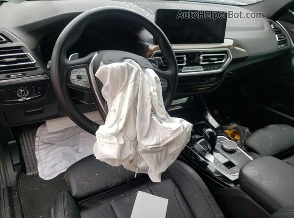 5UX43DP06P9P39691 2023 BMW X3 Синий Вид панели приборов
