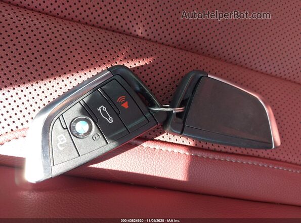 5UX43DP08P9N72475 2023 BMW X3 White Widok deski rozdzielczej
