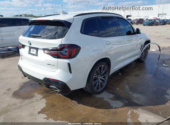 5UX43DP09N9K81688 2022 BMW X3 Белый Задняя правая четверть