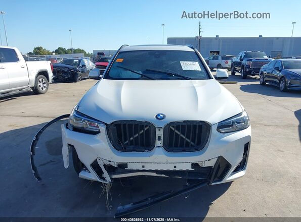 5UX43DP09N9K81688 2022 BMW X3 Белый Вид щитка приборов