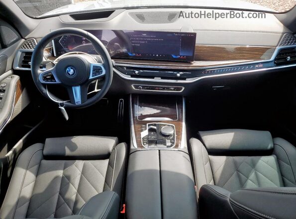 5UX43EU09T9019211 2026 BMW X5 Серый Вид панели приборов