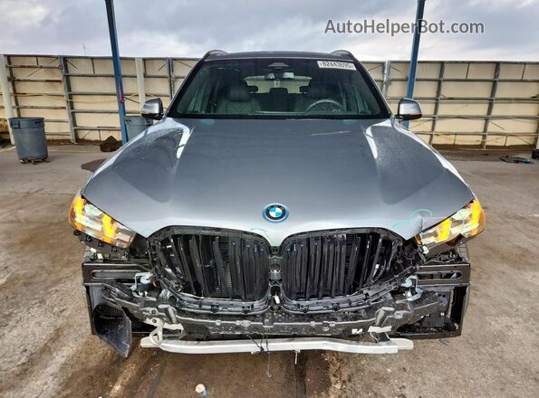 5UX43EU09T9019211 2026 BMW X5 Серый Вид спереди