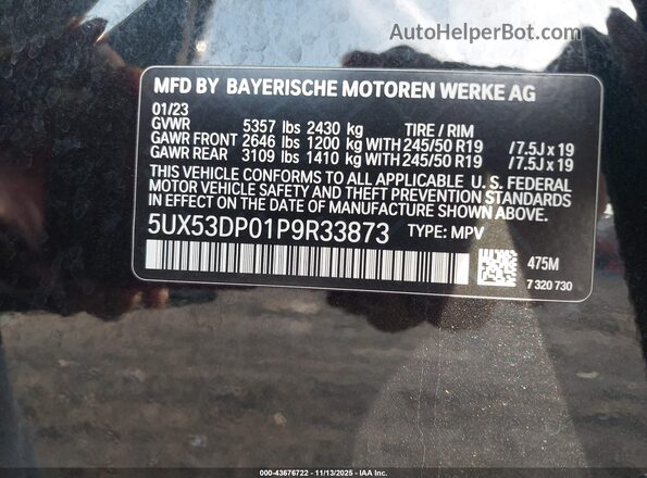 5UX53DP01P9R33873 2023 BMW X3 Black Вид підкапотного простору