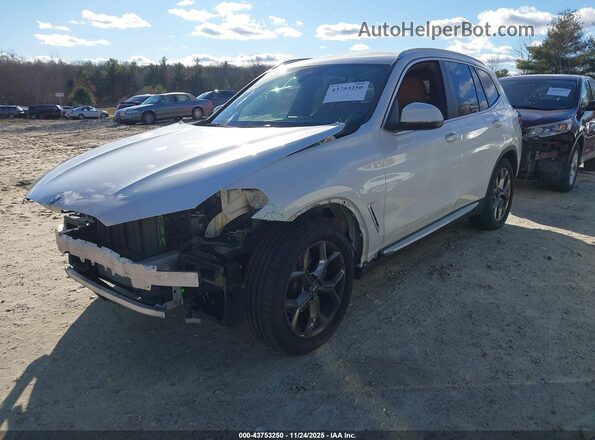 5UX53DP0XN9M07481 2022 BMW X3 White Przód lewy
