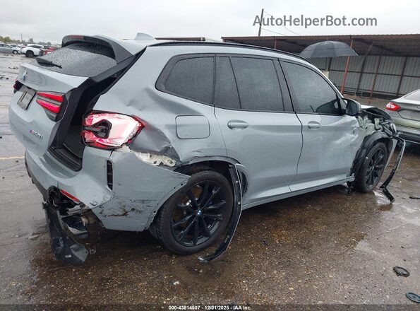 5UX83DP01R9U53381 2024 BMW X3 Серый Вид задней части салона