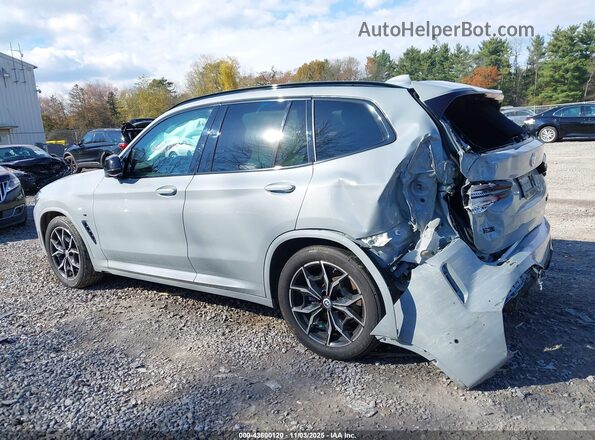 5UX83DP09N9L00032 2022 BMW X3 Pewter Вид задньої частини салону