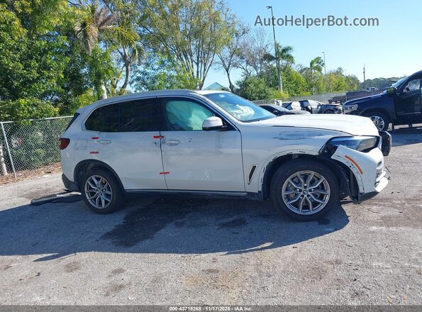 5UXCR6C01P9P47998 2023 BMW X5 Белый Вид щитка приборов