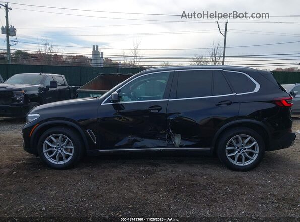 5UXCR6C03N9J16005 2022 BMW X5 Черный Панорамный вид салона 360°