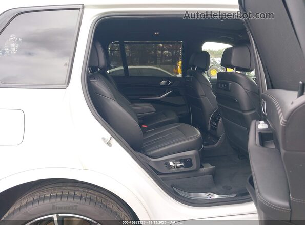 5UXCW2C08M9F89787 2021 BMW X7 White VIN sticker view