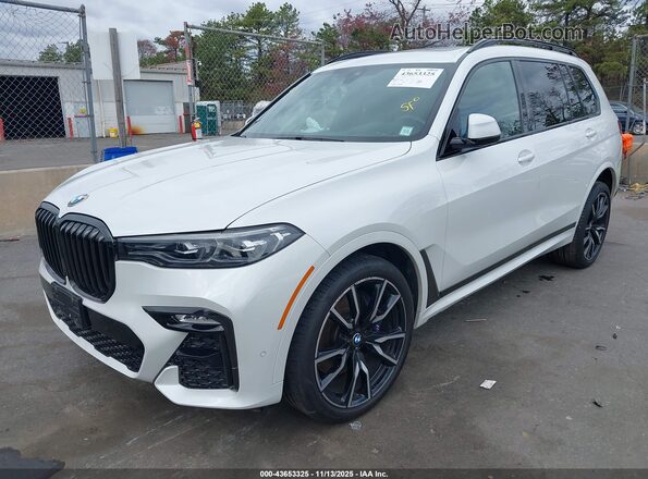 5UXCW2C08M9F89787 2021 BMW X7 White Front left