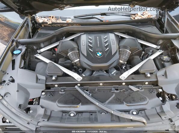 5UXCX6C05N9K78904 2022 BMW X7 Черный Вид сзади
