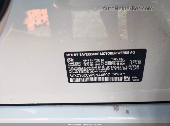 5UXCY6C09P9N44697 2023 BMW X6 White Widok komory silnika