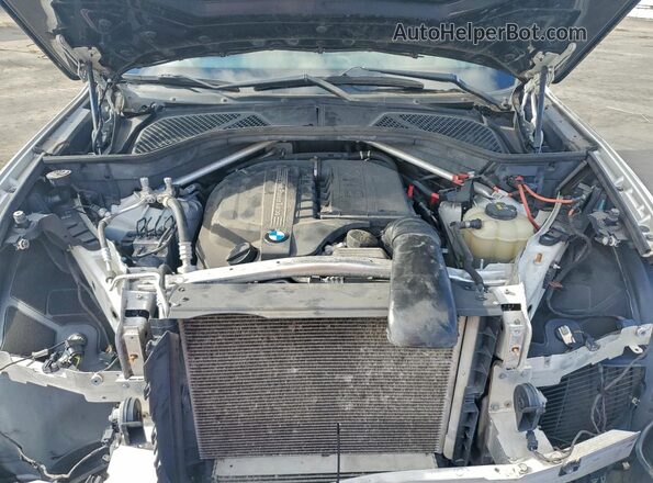 5UXKU2C55J0X51627 2018 BMW X6 Белый Вид подкапотного пространства