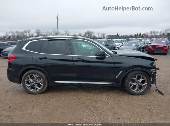 5UXTY5C0XM9E39935 2021 BMW X3 Черный Вид задней части салона