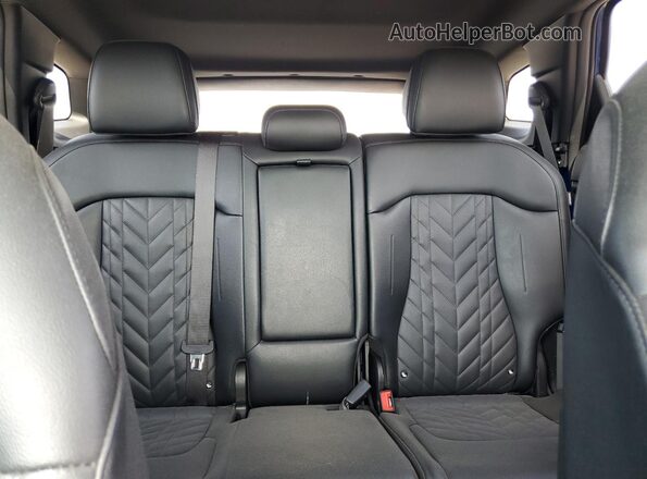 5XYK6CDF1RG229222 2024 KIA SPORTAGE Blue Widok tylnych siedzeń
