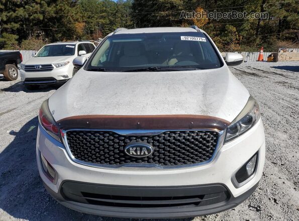 5XYPG4A39GG047798 2016 KIA SORENTO White Widok z przodu