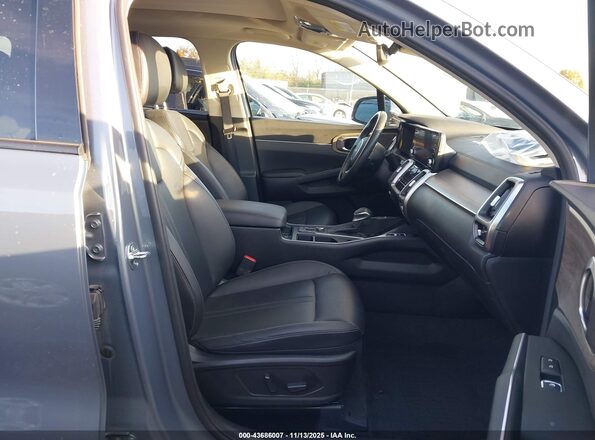 5XYRHDLF7PG189807 2023 KIA SORENTO Gray Widok wnętrza z przodu