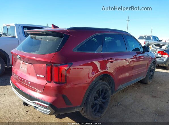 5XYRK4LF9MG066474 2021 KIA SORENTO Темно-бордовый Задняя правая четверть