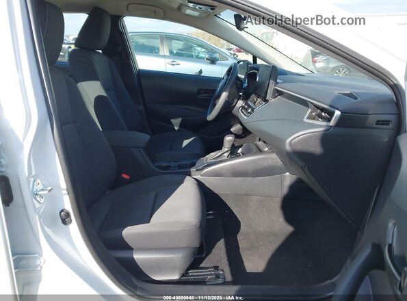 5YFB4MDEXRP095115 2024 TOYOTA LL Белый Вид салона спереди