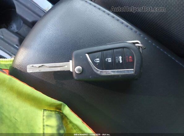 5YFS4MCE8NP134330 2022 TOYOTA LL Черный Вид панели приборов
