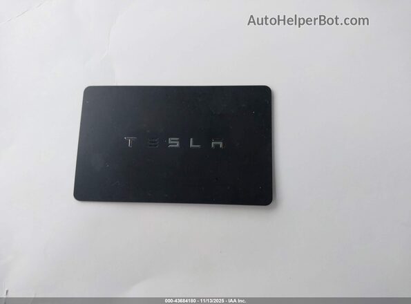 5YJ3E1EB0LF744234 2020 TESLA MODEL 3 Серый Вид панели приборов