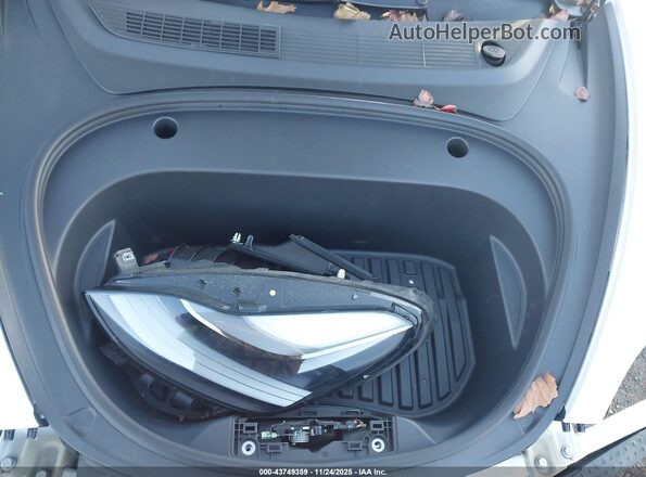 5YJ3E1EB1NF326901 2022 TESLA MODEL 3 White Widok z tyłu
