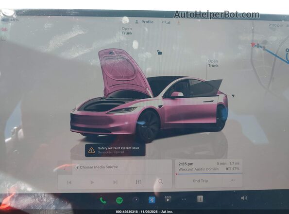 5YJ3E1EB6RF728869 2024 TESLA MODEL 3 Gray Widok tylnych siedzeń