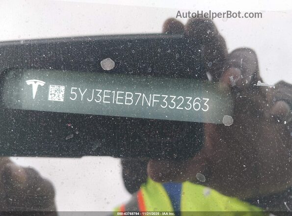 5YJ3E1EB7NF332363 2022 TESLA MODEL 3 Серый Вид подкапотного пространства