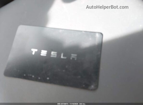 5YJ3E1EB7RF795450 2024 TESLA MODEL 3 Black Շարժիչի բաժամունքի տեսք