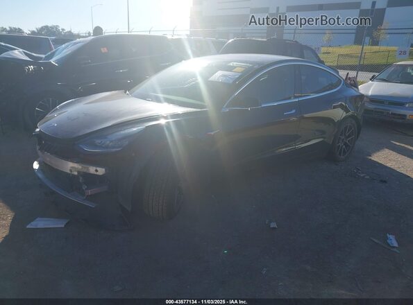 5YJ3E1EB8JF092993 2018 TESLA MODEL 3 Black Առջևի ձախ երեք քառորդ տեսարան