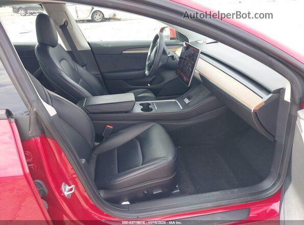 5YJ3E1EB9NF108575 2022 TESLA MODEL 3 Красный Вид салона спереди