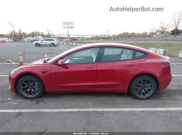 5YJ3E1EB9NF367308 2022 TESLA MODEL 3 Красный Панорамный вид салона 360°