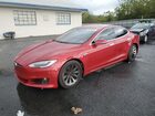 2016 Tesla Model S Red vin: 5YJSA1E24GF161582