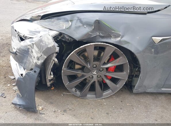 5YJSA1E47LF358287 2020 TESLA MODEL S Серый Вид спереди
